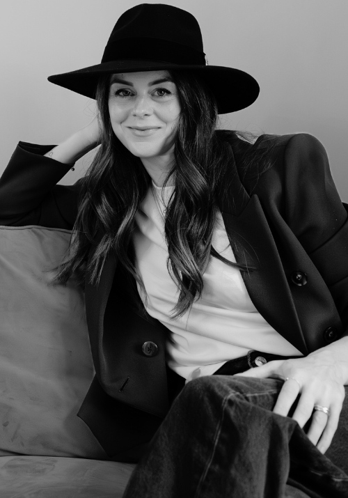 Ailish Lucas (500 x 715 px)